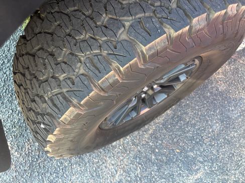 Used 2025 Ford F150 Raptor AWD/4WD image 8