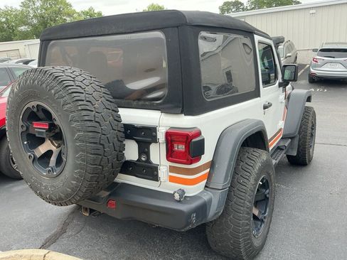 Used 2018 Jeep Wrangler Rubicon w/ Steel Bumper Group AWD/4WD image 4