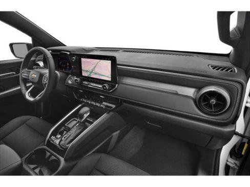 Used 2024 Chevrolet Colorado LT w/ LT Convenience Package II AWD/4WD image 17