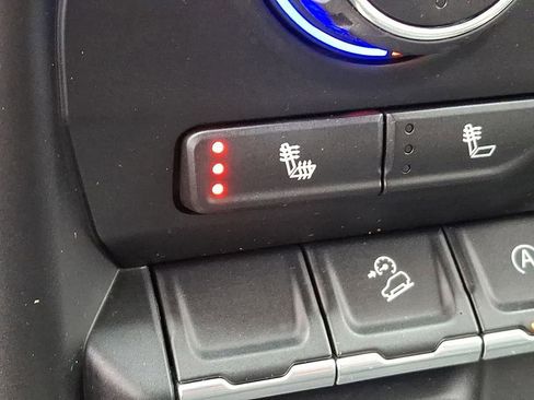 Used 2020 Chevrolet Silverado 1500 LT Trail Boss image 29