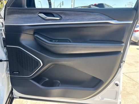 Used 2021 Jeep Grand Cherokee L Limited AWD/4WD image 43