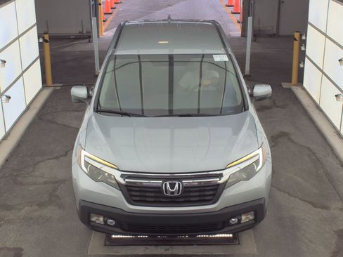 Used 2017 Honda Ridgeline RTL-T image 2