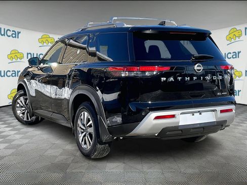 Used 2023 Nissan Pathfinder SL w/ Lighting Package (N92) image 4