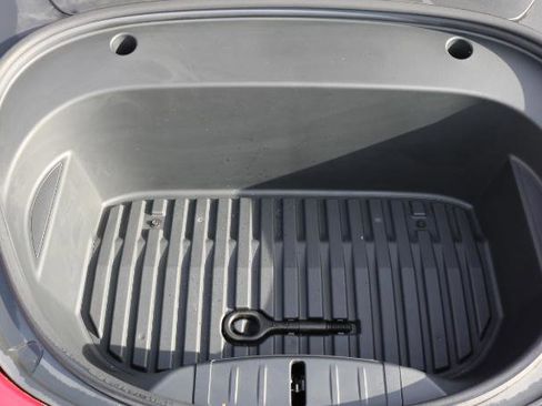 Used 2021 Tesla Model 3 Performance image 23