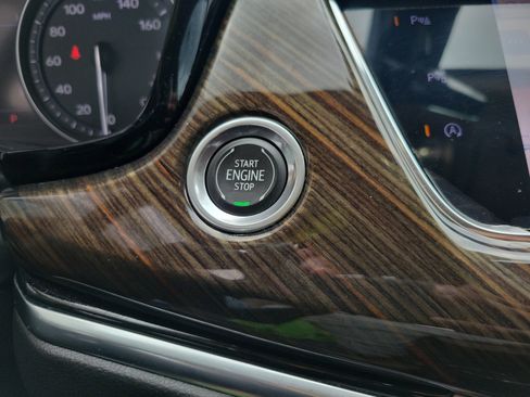 Used 2023 Cadillac XT6 Premium Luxury w/ Platinum Package AWD/4WD image 30