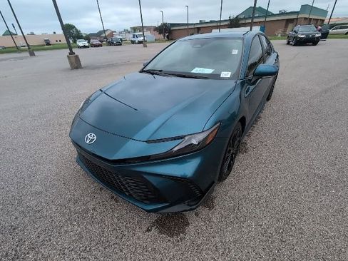 Certified 2025 Toyota Camry SE w/ Convenience Package FWD image 12