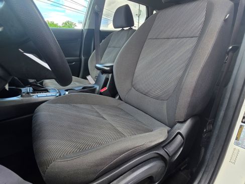 Used 2021 Kia Seltos LX AWD/4WD image 17