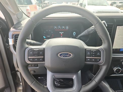New 2026 Ford F250 Lariat w/ FX4 Off-Road Package AWD/4WD image 14