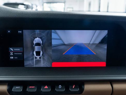 Used 2021 Porsche 911 Carrera 4 image 11