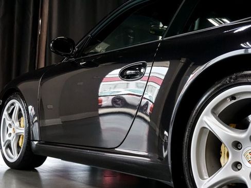 Used 2006 Porsche 911 Carrera S RWD image 44