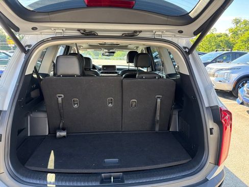 Used 2022 Kia Telluride EX w/ EX Premium Package AWD/4WD image 12