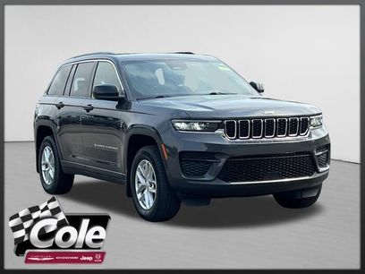Used 2025 Jeep Grand Cherokee Laredo X w/ Luxury Tech Group I