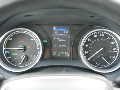 Used 2021 Toyota Camry LE FWD image 21