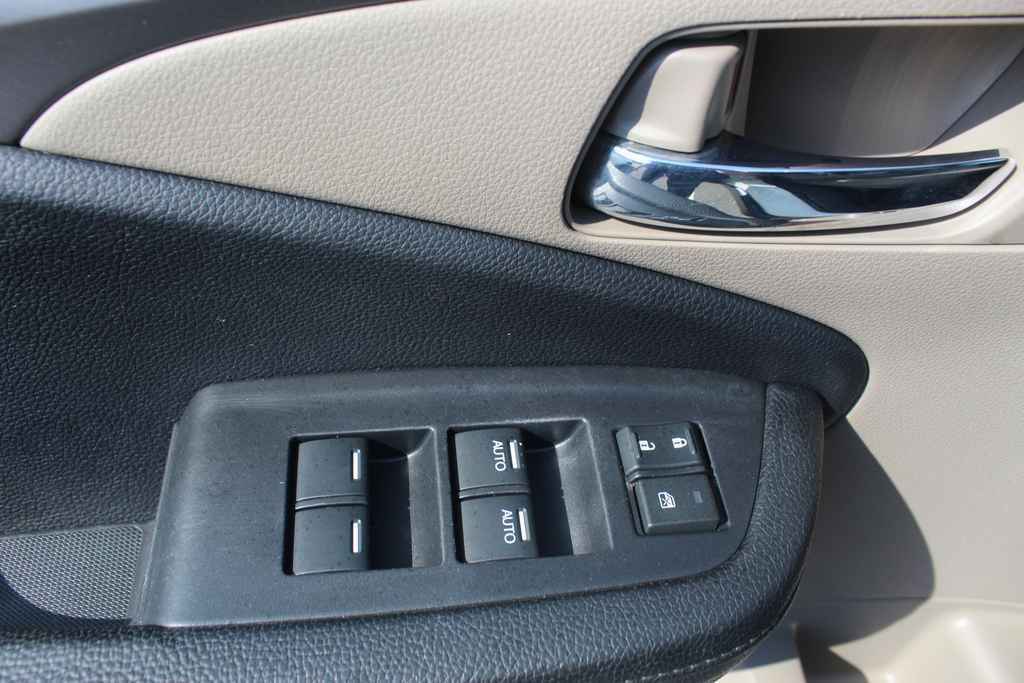 Used 2017 Honda Pilot EX-L image 12