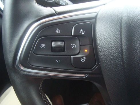 Used 2024 Buick Encore GX Avenir w/ Avenir Technology Package image 14