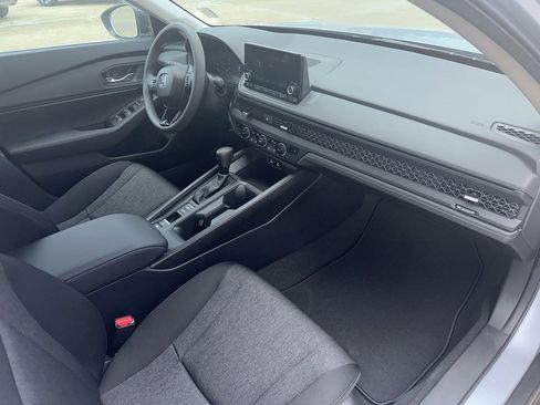 New 2025 Honda Accord SE image 17
