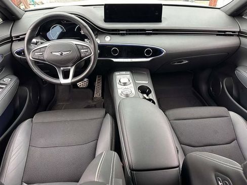 Used 2023 Genesis GV70 2.5T w/ Sport Prestige Package image 21