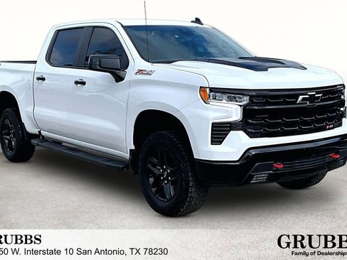 Used 2024 Chevrolet Silverado 1500 LT Trail Boss w/ Protection Package AWD/4WD image 1