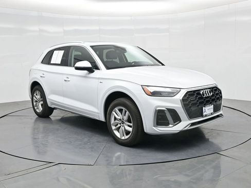 Used 2023 Audi Q5 2.0T Premium w/ Convenience Package AWD/4WD image 25
