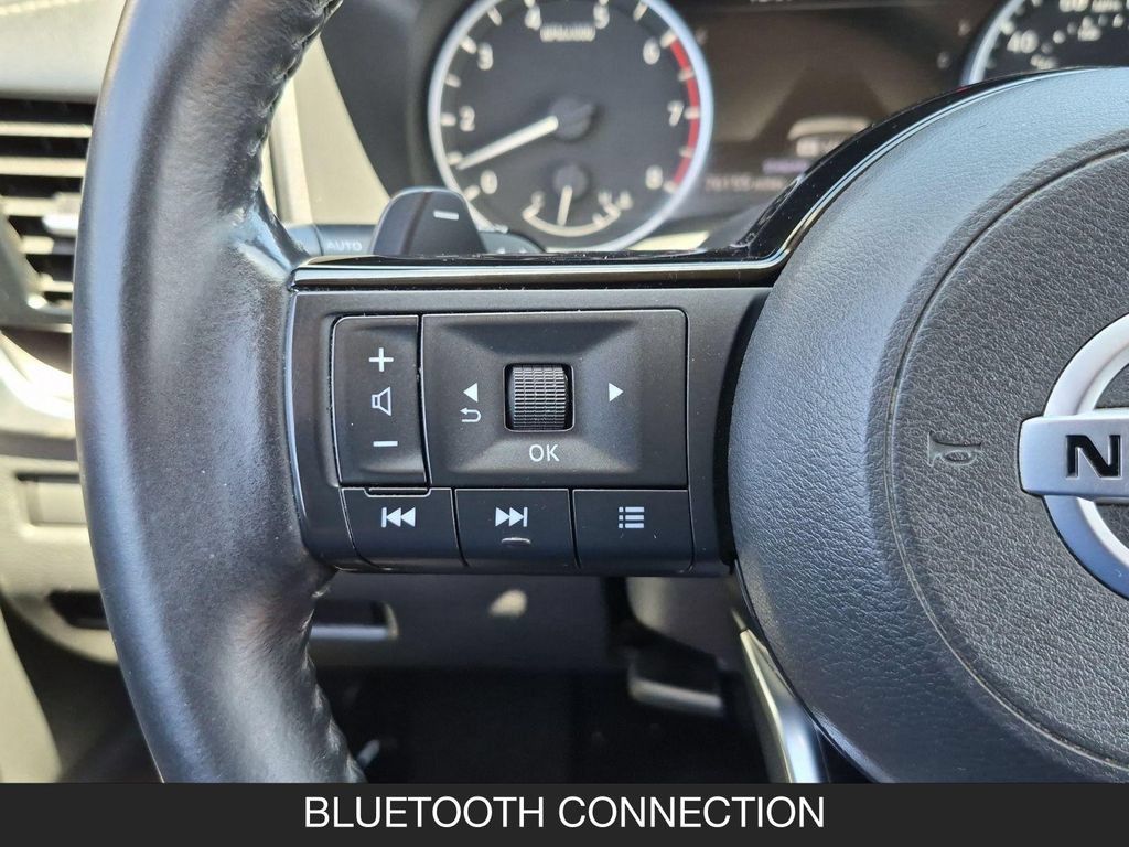 Certified 2021 Nissan Rogue SV w/ Premium Package FWD image 18