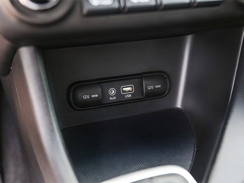 Used 2017 Kia Sportage LX image 21