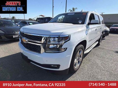 Used 2016 Chevrolet Suburban LT w/ Luxury Package RWD image 1