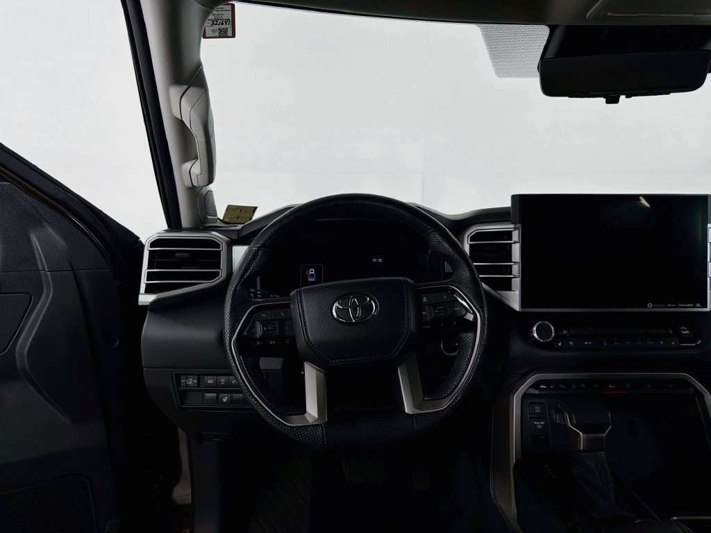 Used 2024 Toyota Tundra Limited AWD/4WD image 19