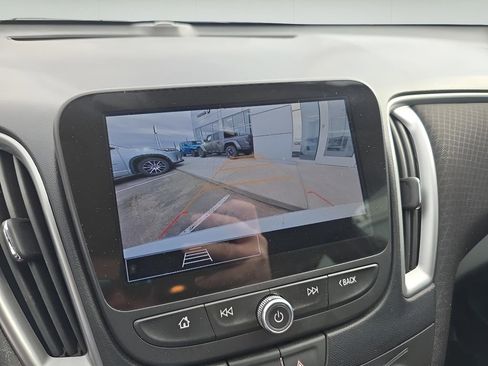 Used 2024 Chevrolet Malibu LS image 23