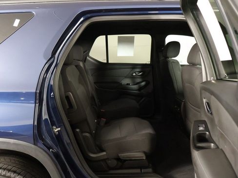 Used 2023 Chevrolet Traverse LT FWD image 33