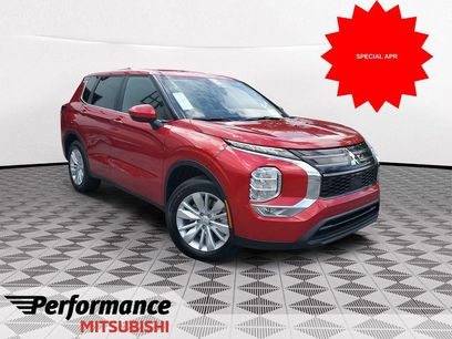 New 2026 Mitsubishi Outlander ES