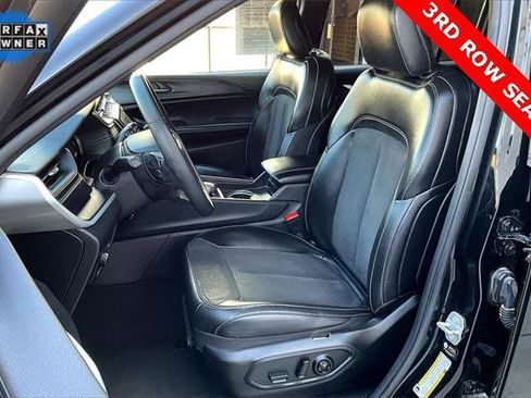 Certified 2024 Jeep Grand Cherokee L Laredo image 24