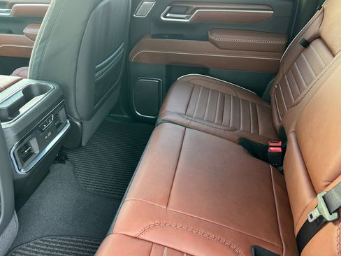 New 2026 GMC Sierra 2500 Denali Ultimate image 10