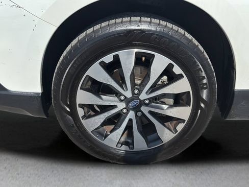 Used 2016 Subaru Outback 3.6R Limited AWD/4WD image 27
