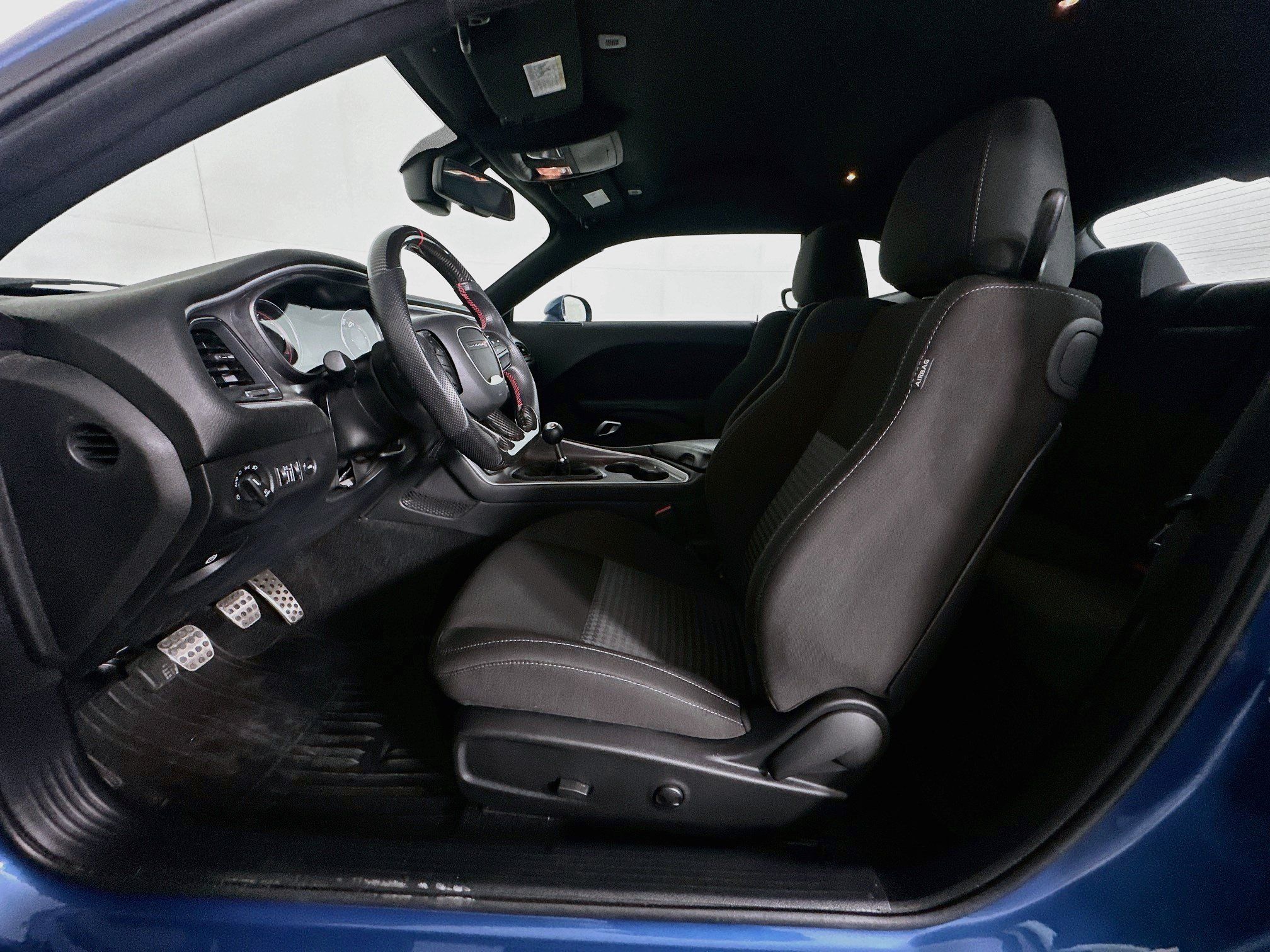 Used 2022 Dodge Challenger R/T RWD image 13
