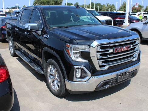Used 2019 GMC Sierra 1500 SLT RWD image 2