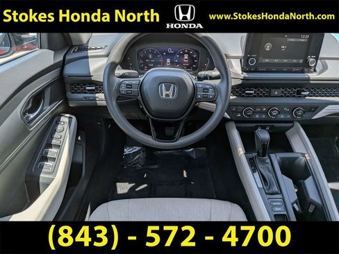 Certified 2025 Honda Accord SE image 17