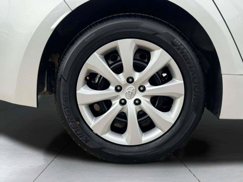 Used 2025 Toyota Corolla LE FWD image 56