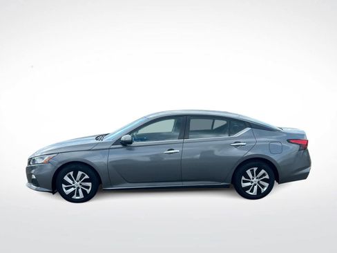 Used 2020 Nissan Altima 2.5 S FWD image 5