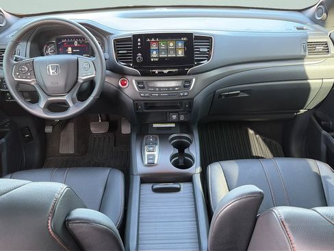 Used 2023 Honda Passport TrailSport image 12