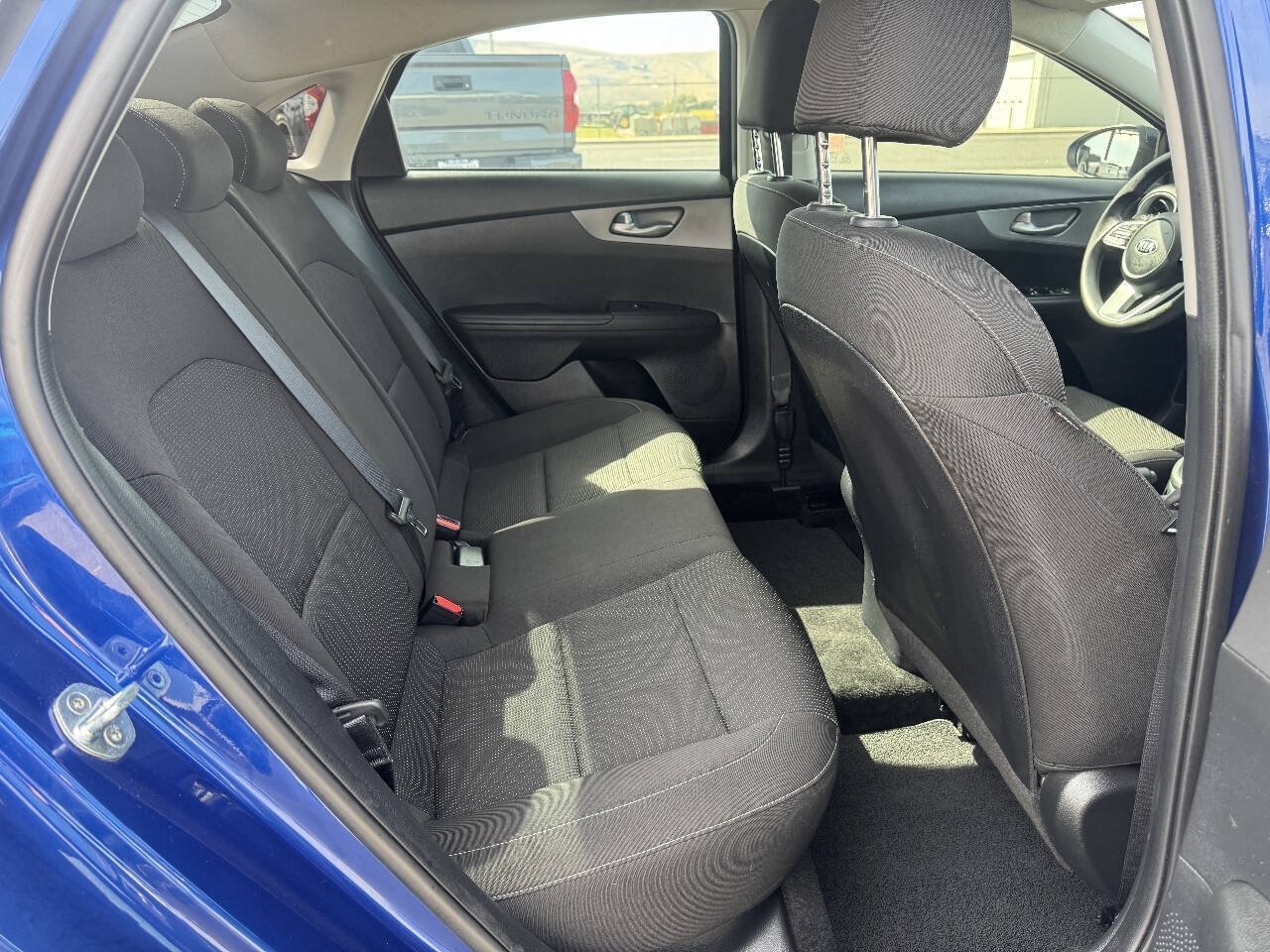 Used 2021 Kia Forte LXS FWD image 5