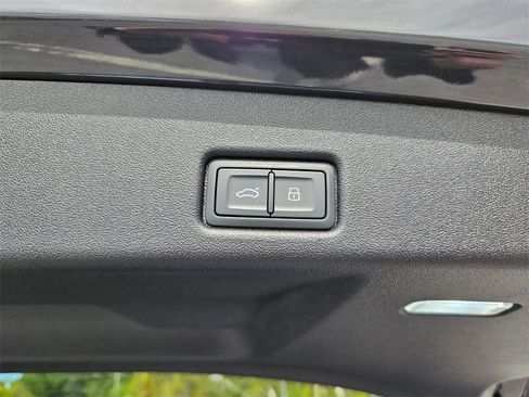 New 2025 Audi Q5 Premium Plus image 23