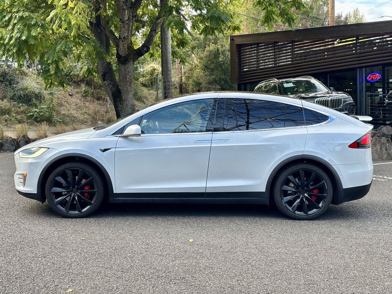 Used 2020 Tesla Model X Performance AWD/4WD image 5