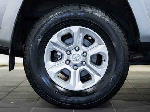 Used 2023 Toyota 4Runner SR5 Premium w/ Moonroof Package image 15