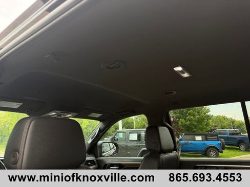 Used 2025 Chevrolet Tahoe High Country AWD/4WD image 36