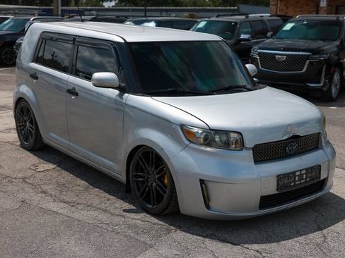 Used 2008 Scion xB FWD image 18