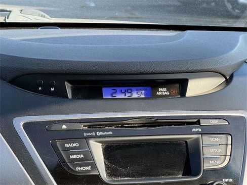 Used 2013 Hyundai Elantra Limited image 15