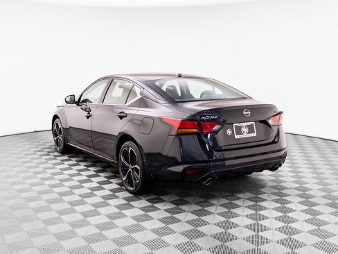 Used 2025 Nissan Altima 2.5 SR AWD/4WD image 3