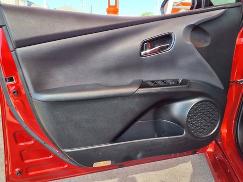 Used 2019 Toyota Prius Prime Premium FWD image 13