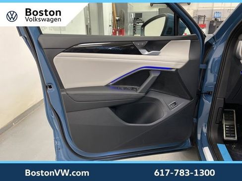 New 2026 Volkswagen Tiguan SEL R-Line AWD/4WD image 27