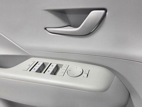 New 2026 Hyundai Kona SE FWD image 27